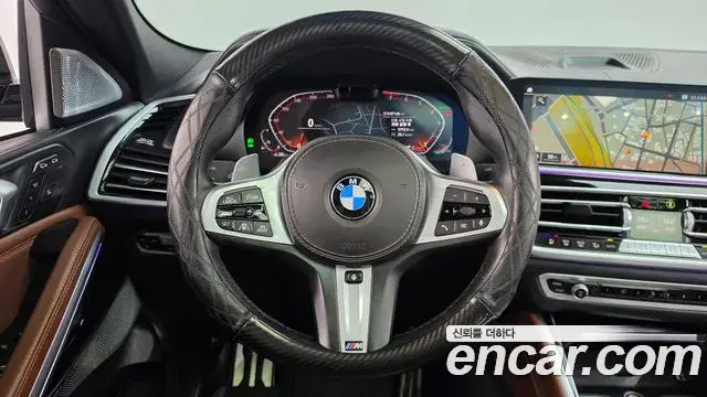BMW X6 2021 — Фото 14/20