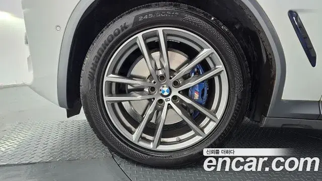 BMW X4 2021 — ფოტო 5/20