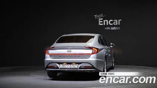 Hyundai Sonata Hybrid 2019 — ფოტო 15/20
