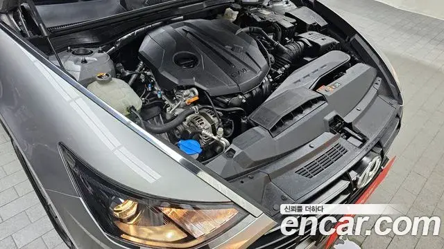 Hyundai Sonata Hybrid 2019 — ფოტო 13/20