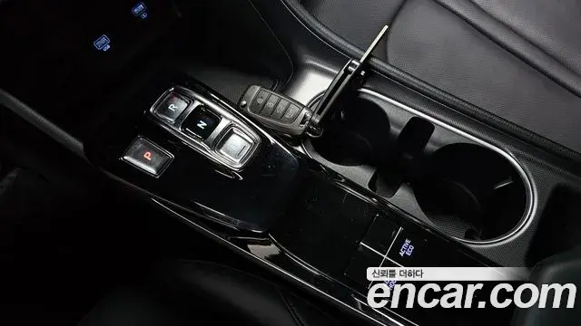 Hyundai Sonata Hybrid 2019 — ფოტო 14/20