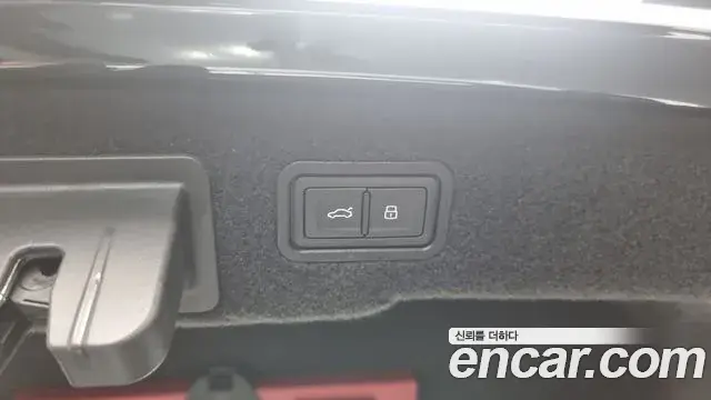Audi S8 2020 — Şəkil 12/20