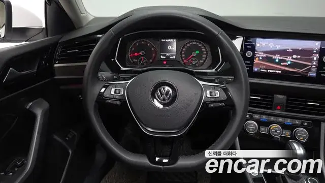 Volkswagen Jetta 2020 — Photo 9/20