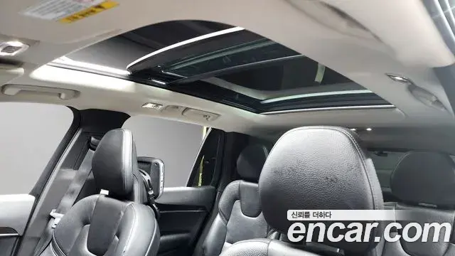 Volvo XC90 2018 — Şəkil 18/20