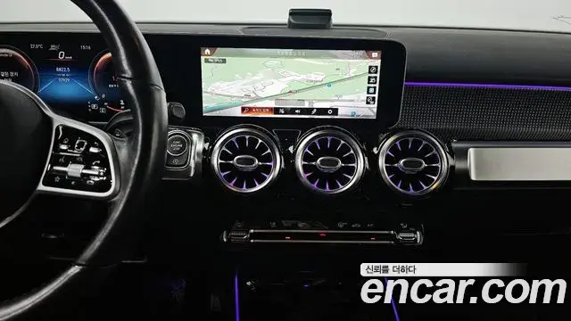 Mercedes-Benz GLB-Class 2020 — Фото 14/20