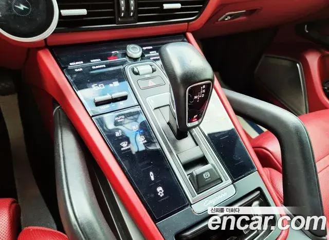 Porsche Cayenne 2020 — Фото 11/19