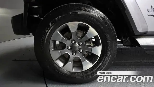 Jeep Wrangler 2019 — Photo 12/20