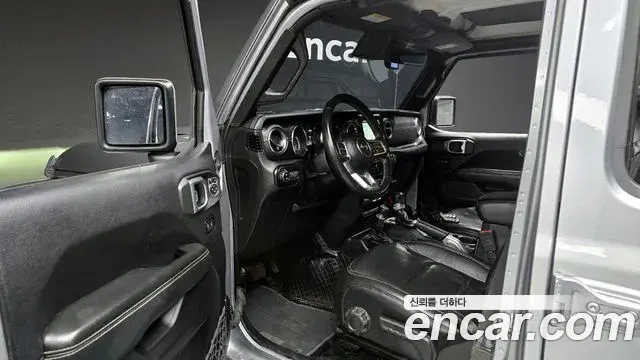 Jeep Wrangler 2019 — Photo 14/20