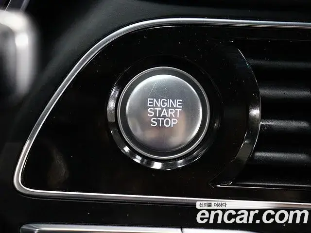 Genesis G70 2019 — ფოტო 18/20