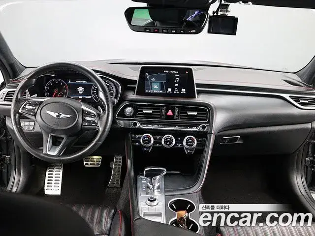 Genesis G70 2019 — ფოტო 6/20