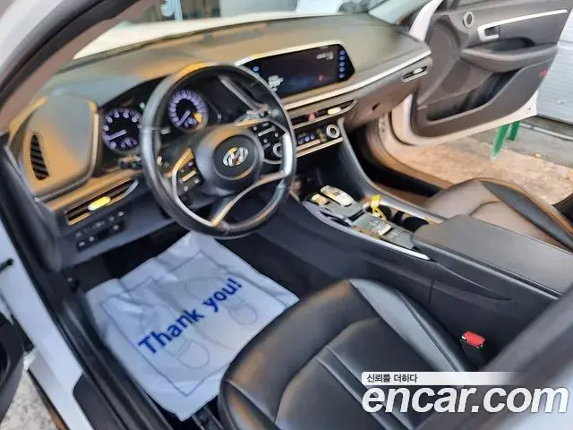 Hyundai Sonata Hybrid 2022 — Şəkil 13/20