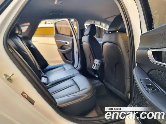 Hyundai Sonata Hybrid 2022 — Şəkil 12/20