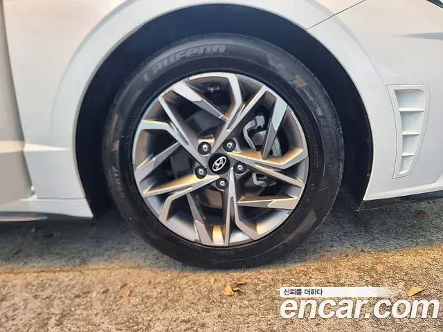 Hyundai Sonata Hybrid 2022 — Şəkil 16/20