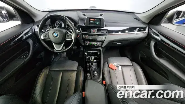 BMW X1 2019 — Photo 1/20