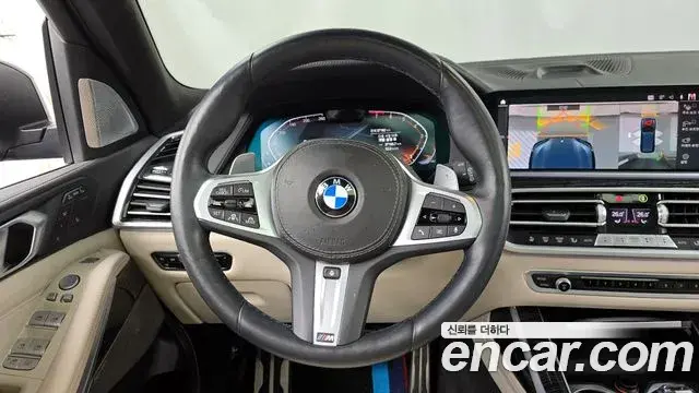 BMW X7 2021 — ფოტო 9/20