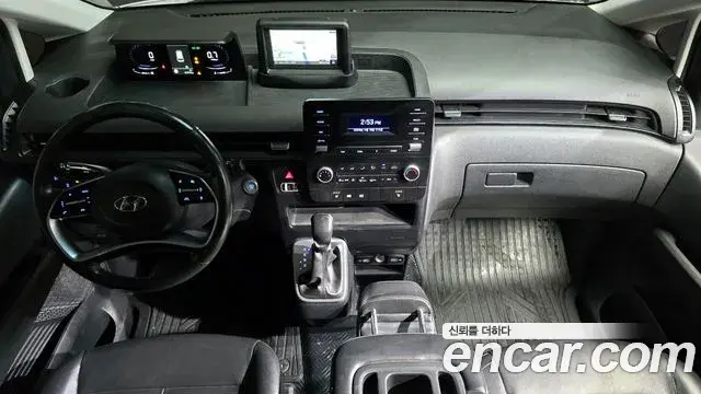 Hyundai Staria 2021 — Фото 7/20
