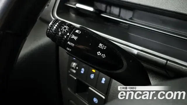 Hyundai Staria 2021 — Фото 16/20