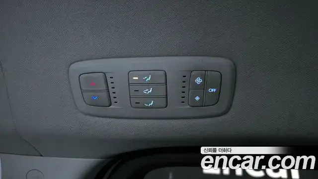 Hyundai Staria 2021 — Фото 18/20