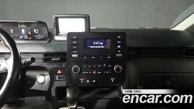 Hyundai Staria 2021 — Фото 19/20