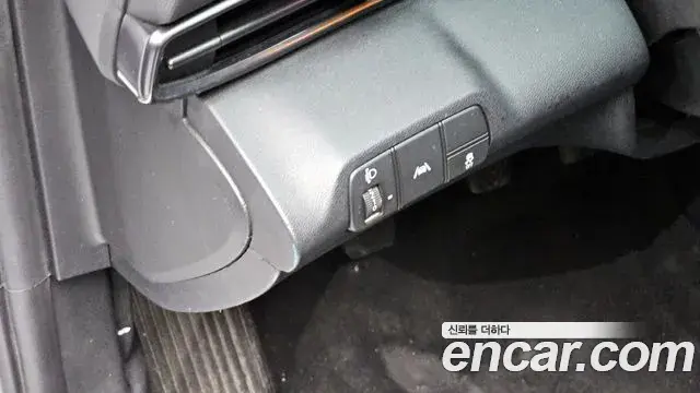 Hyundai The New Avante Hybrid 2021 — Şəkil 9/19
