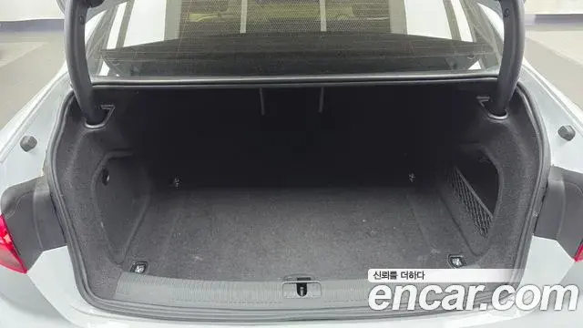 Audi A4 2021 — Photo 19/20
