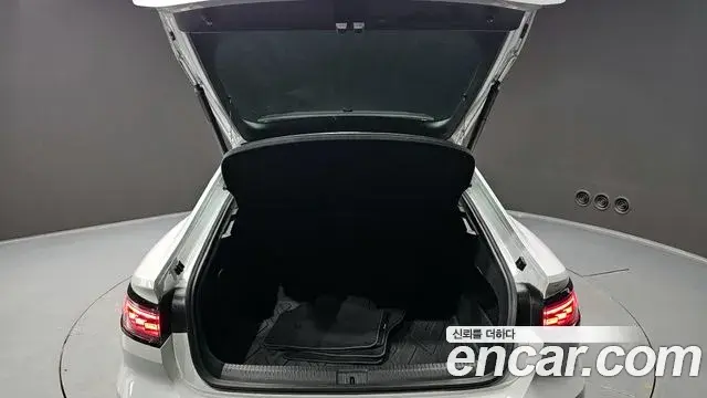 Volkswagen Arteon 2022 — ფოტო 7/20