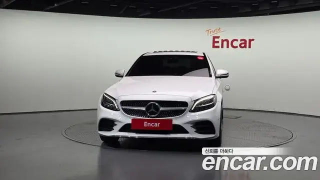 Mercedes-Benz C-Class 2020 — Şəkil 19/20