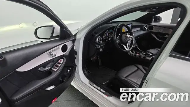 Mercedes-Benz C-Class 2020 — Şəkil 10/20