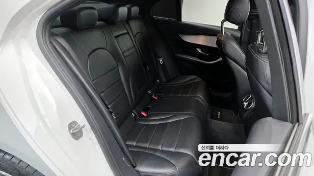Mercedes-Benz C-Class 2020 — Şəkil 9/20