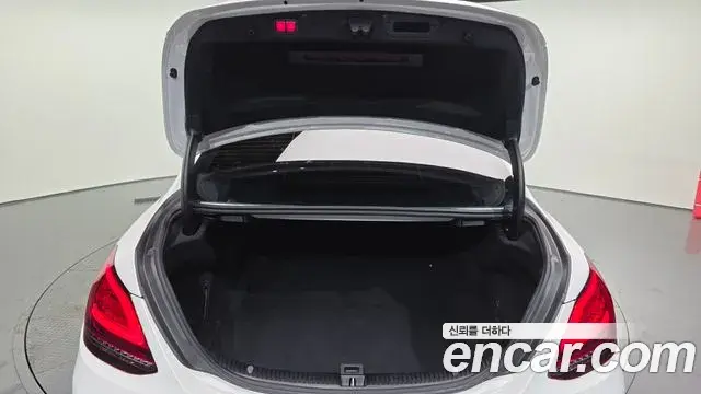 Mercedes-Benz C-Class 2020 — Şəkil 18/20