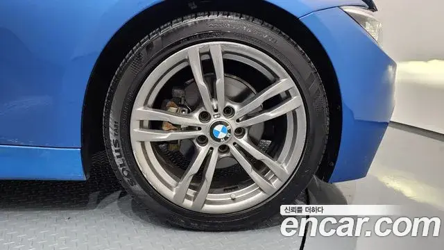 BMW 3 Series 2018 — Şəkil 8/20