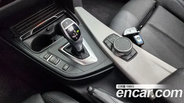 BMW 3 Series 2018 — Şəkil 6/20