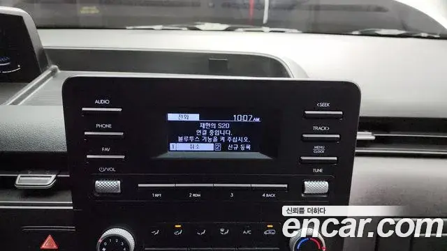 Hyundai Staria 2021 — Фото 14/20