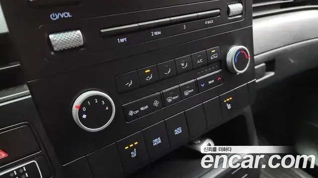 Hyundai Staria 2021 — Фото 15/20