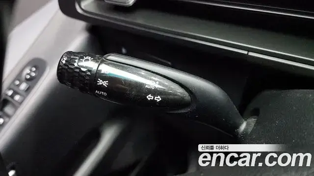 Hyundai Staria 2021 — Фото 19/20