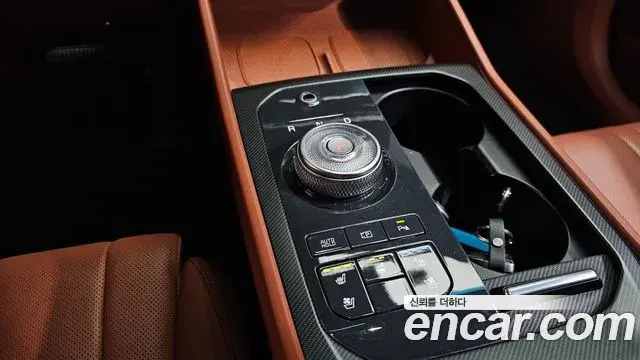 Kia K8 2024 — Şəkil 13/20