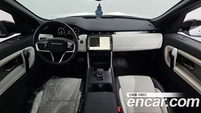 Land Rover Discovery Sport 2024 — ფოტო 14/20