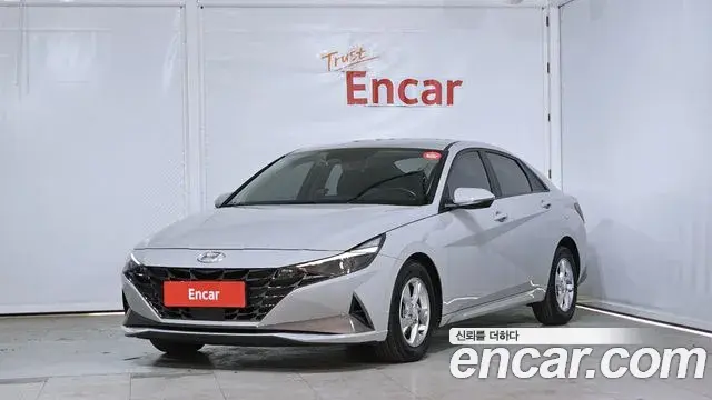 Hyundai The New Avante Hybrid 2021 — Photo 18/20