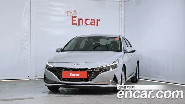 Hyundai The New Avante Hybrid 2021 — Photo 17/20