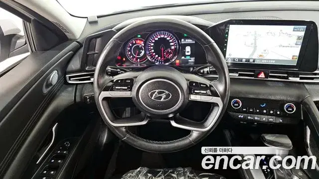 Hyundai The New Avante Hybrid 2021 — Photo 14/20