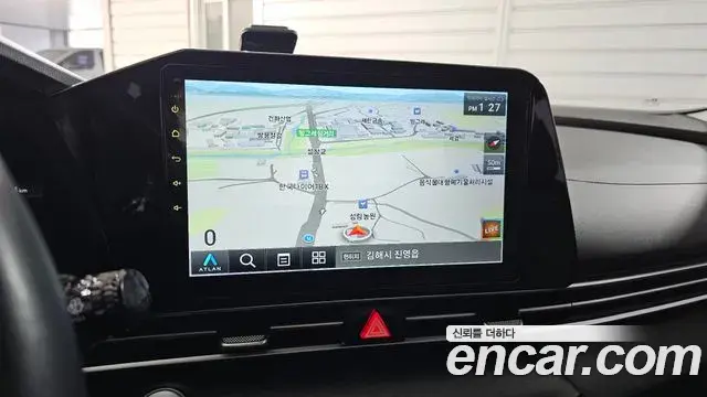 Hyundai The New Avante Hybrid 2021 — Photo 15/20