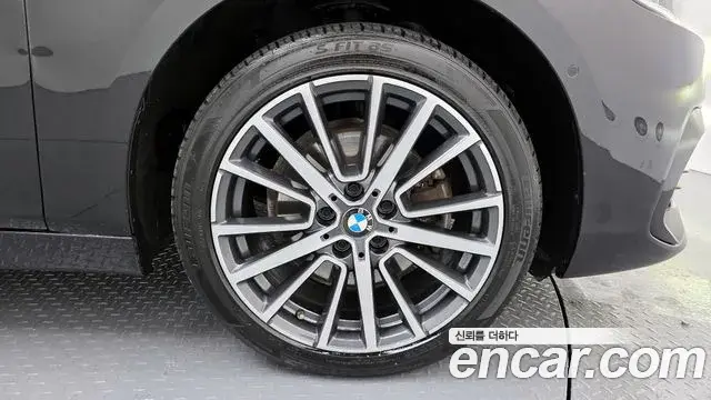 BMW 2 Series Active Tourer 2021 — Photo 3/20