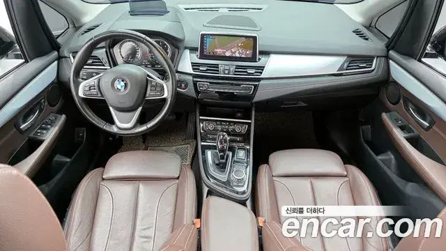 BMW 2 Series Active Tourer 2021 — Photo 17/20
