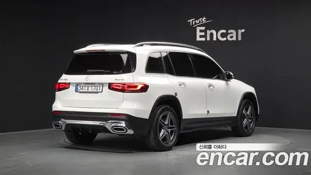 Mercedes-Benz GLB-Class 2022 — Фото 2/20