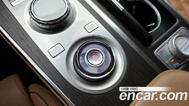 Genesis GV80 2023 — ფოტო 7/20
