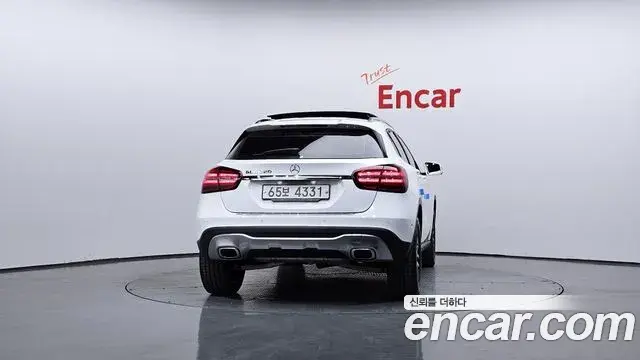 Mercedes-Benz GLA-Class 2019 — Фото 4/20