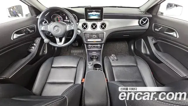 Mercedes-Benz GLA-Class 2019 — Фото 7/20