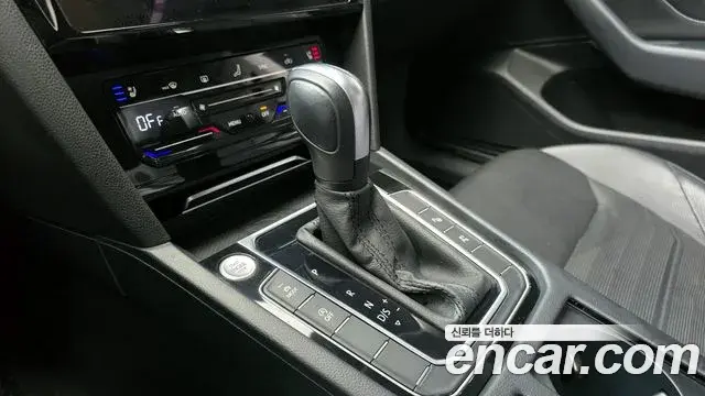 Volkswagen Arteon 2022 — ფოტო 18/20