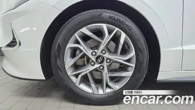 Hyundai Sonata Hybrid 2019 — Şəkil 17/20