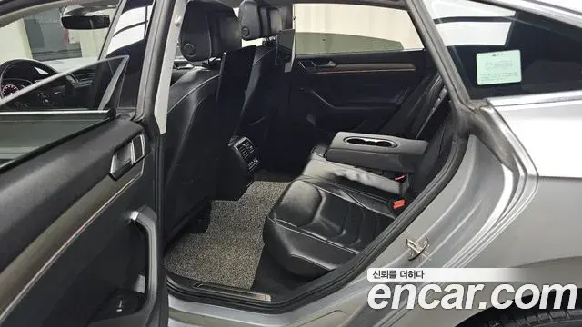 Volkswagen Arteon 2020 — Photo 11/20